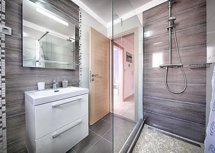 Apartman By The Sea Rukavac, - 15352 Vis